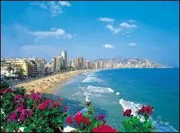 Parmi ces stations balnaires espagnoles, laquelle n'existe pas ?