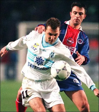 Par contre, Xavier Gravelaine lui, n'a jou qu' l'OM !