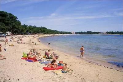 Quelle ville possde cette plage ?