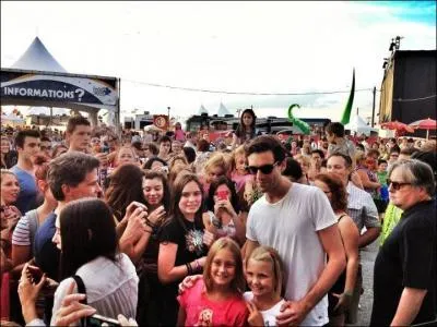 Cette photo, c'tait au festival des Montgolfires...