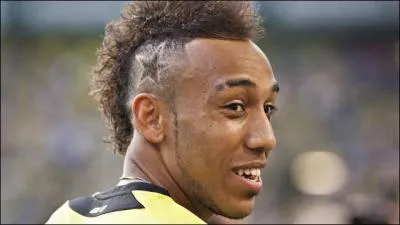 Face  Rennes, les Stphanois se sont imposs avec un but d'Aubame. Le masque de quel hros a-t-il sorti alors ?