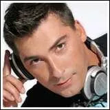 Qui est ce chanteur ?