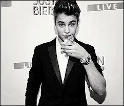 Avec qui est-il sorti ?