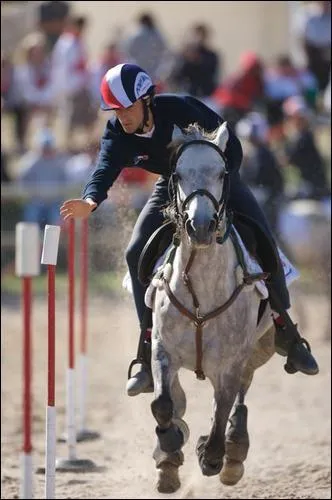 Et quel est ce dernier sport questre ?