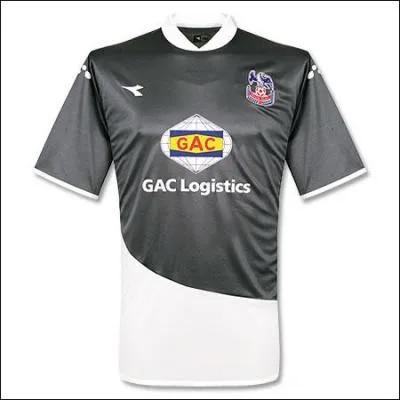 Noir comme leur classement, clair comme leur nom je suis ?