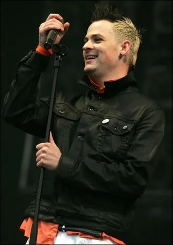 Combien Good Charlotte a t-il eu de batteurs avant celui l ?