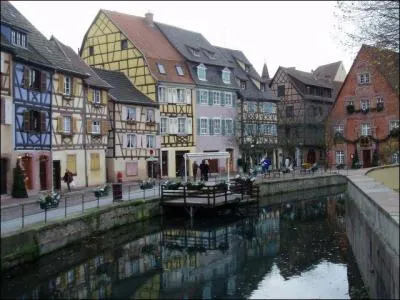 Dans quelle ville alsacienne se situe le quartier appel la Petite Venise ?