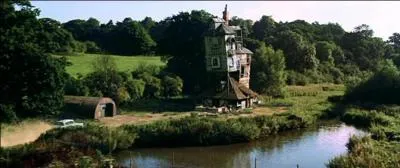 Comment s'appelle la maison de Molly et Arthur Weasley ?