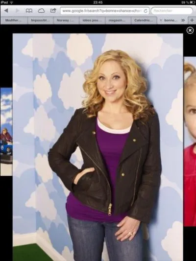 Comment s'appelle cette femme ?