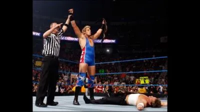 Il encaisse sa mallette  peine une semaine aprs (le 2 avril 2010 prcisment) Wrestlemania pour le WHC , alors que  le champion  tait bless au dos et venait de se faire attaquer par Edge . Mais qui tait-ce ?