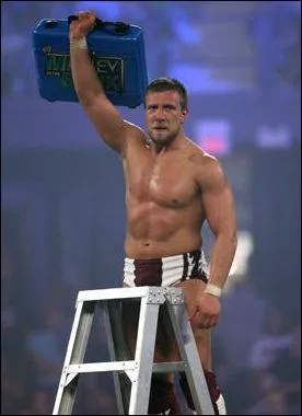 Les participants du Money In The Bank de Smackdown ont taient : Wade Barrett , Justin Gabriel , Heath Slater , Cody Rhodes , Daniel Bryan , Sin Cara , Kane & Cody Rhodes . Qui fut le vainqueur ?