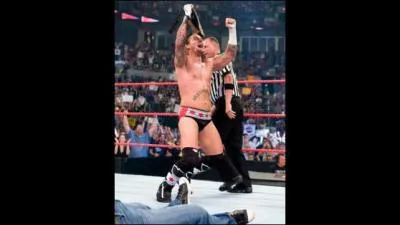 Il encaisse sa mallette pour le WHC , alors que  le champion  s'tait fait attaquer par Batista ,  Raw le 30 juin 2008 . Mais qui tait le champion WHC de l'poque ?