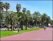 Dans quelle ville trouve-t-on la Croisette ?