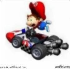Quelle voiture pilote bb Mario sur cette image ?