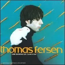  ... aimait un parapluie, un grand parapluie noir dcoup dans la nuit.  