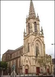 Voici l'glise de la commune de Mordelles (dpartement n35). Elle se situe en rgion ...