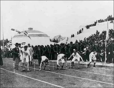 Le 14 mai marque l'ouverture des 2me Jeux olympiques d't de l're moderne. Dans quelle ville sont-ils organiss ?