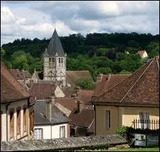 Nous sommes maintenant  Longny-au-Perche (Orne), village qui se situe en rgion ...