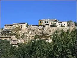 Voici la commune de Mnerbes (rgion P. A. C. A), qui figure parmi les Plus Beaux Villages de France. Elle se situe dans le dpartement n...