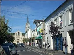 Nous traversons la ville de Saint-Leu-la-Fort (dpartement n95). Elle se situe en rgion ...