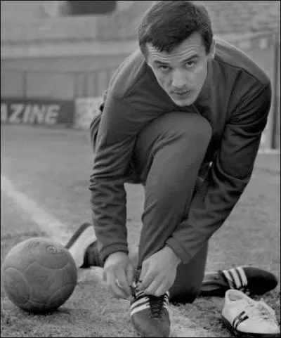 Qui est cette lgende du football ?