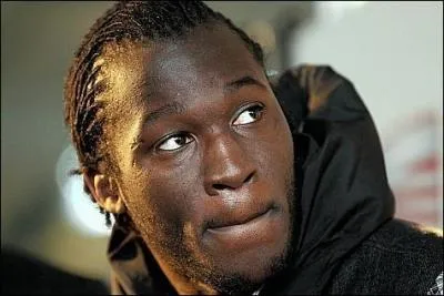 Je suis attaquant  Chelsea , je suis :