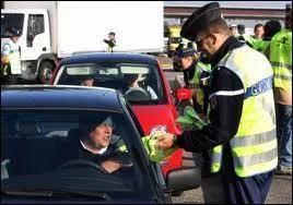  La taca taca tac tac tiqu', du gendarme, c'est de verbaliser...  