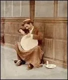 300 000  Laquelle de ces personnalits a connu le vingtime sicle ?