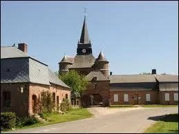 Nous nous promenons  Parfondeval (rgion Picardie), galement class(e) parmi les Plus Beaux Villages de France. Nous sommes dans le dpartement n ...