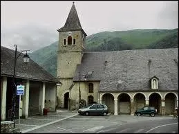 Je me promne dans les rues de Sainte-Marie-de-Campan (rgion Midi-Pyrnes). Je suis donc dans le dpartement ...