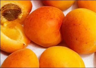 Pour pouvoir crire le nom de ce fruit, trouvez le mot qui veut dire  ce qui reste aprs la distribution  et ajoutez-y un :