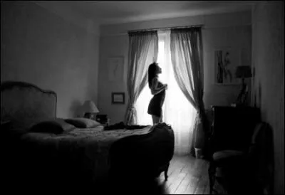 Qui chantait :  Jamais plus nous ne mordrons au mme fruit, ne dormirons au mme lit, ne referons les mmes gestes ... .