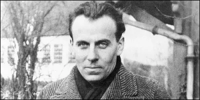 Comment se prénomme le romancier Céline ?