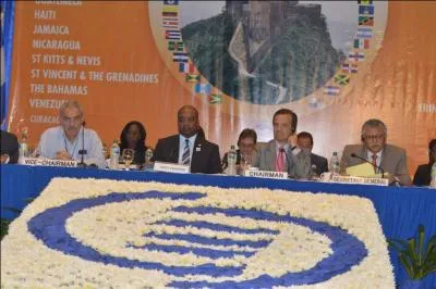 Quelle organisation internationale regroupe t-elle les diffrents tats et territoires caribens ?