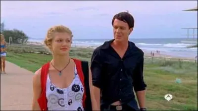 Zane offre une robe  Rikki ; de quelle couleur est-elle ?