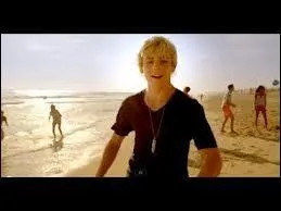 Enfin pour terminer, quelle est cette chanson interprte par les R5 ?