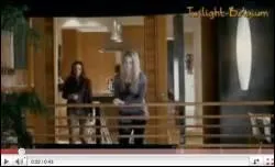 Le soir o Bella a t  enleve  par Alice, qui lui raconte son histoire ?