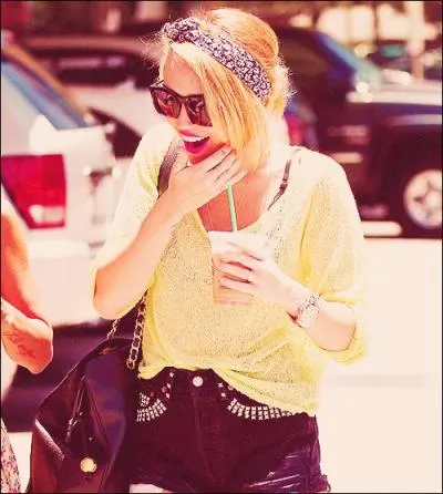 Qu'exerce Miley Cyrus comme mtier(s) ?