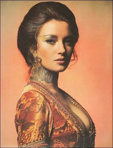 Dans quel film Jane Seymour fut elle James Bond Girl ?