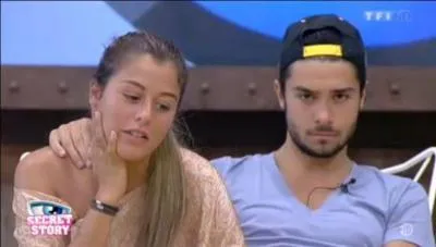 Julien ne voulant pas plus blesser Anas lui rvle sa mission secrte avec Florine.