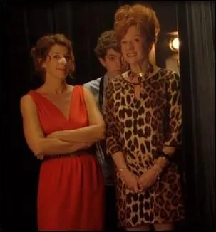 Eliot Bouley, Valrie Bouley et la mre de Valrie Bouley sont dans les coulisses de... ?