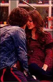 Dans quel pisode de la saison 1 Beck et Tori se sont-ils embrasss ?