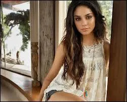 Dans quel film a-t-elle jou avec Selena Gomez ?