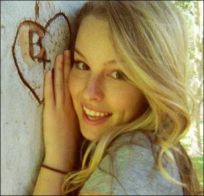 Bridgit Mendler joue dans quelle srie de Disney ?