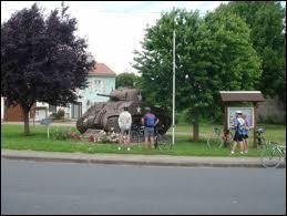 Ce char est  voir sur la place du village d'Arracourt (rgion Lorraine). Il se situe dans le dpartement n...