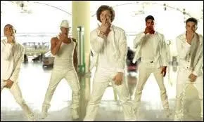 Dans quel clip peut-on apercevoir cette photo ?