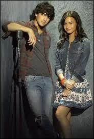 Pourquoi Shane (Joe Jonas) veut-il retourner  Camp Rock (2) ?