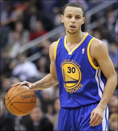 Qui est ce joueur des Warriors ?