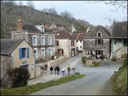 Nous traversons la commune de Gargilesse-Dampierre (rgion Centre). Nous sommes dans le dpartement n ...