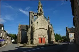 Voici l'glise de la commune de Languidic (rgion Bretagne). Cette commune se situe dans le dpartement ...